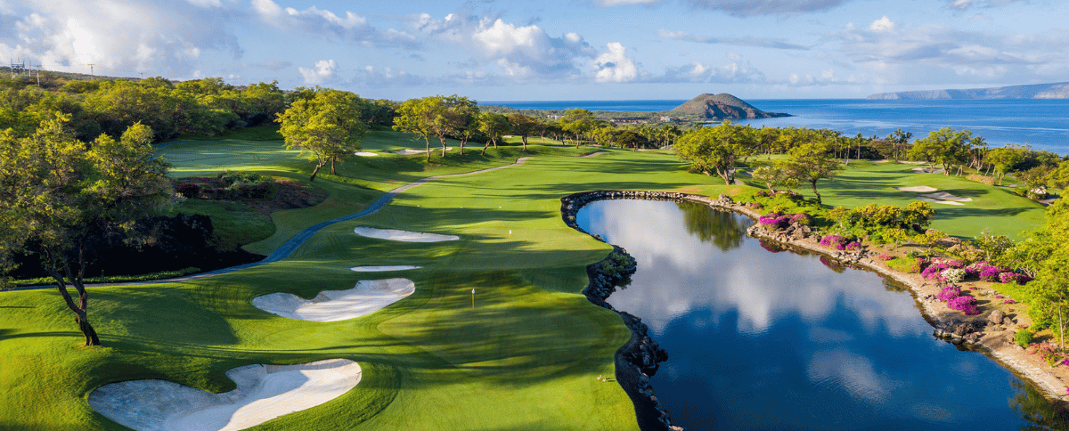 Wailea Emerald Golf course overlooking ocean and lake